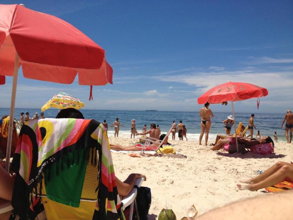 Apartment Copacabana: Beachfront Comfort With Netflix & Wi-fi *