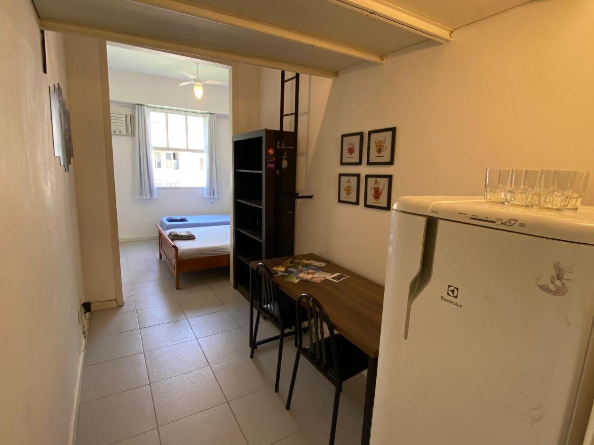 Copacabana: Beachfront Comfort With Netflix & Wi-fi Apartment Rio de Janeiro