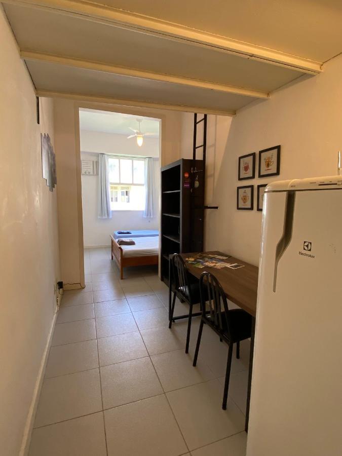 Copacabana: Beachfront Comfort With Netflix & Wi-fi * Rio de Janeiro