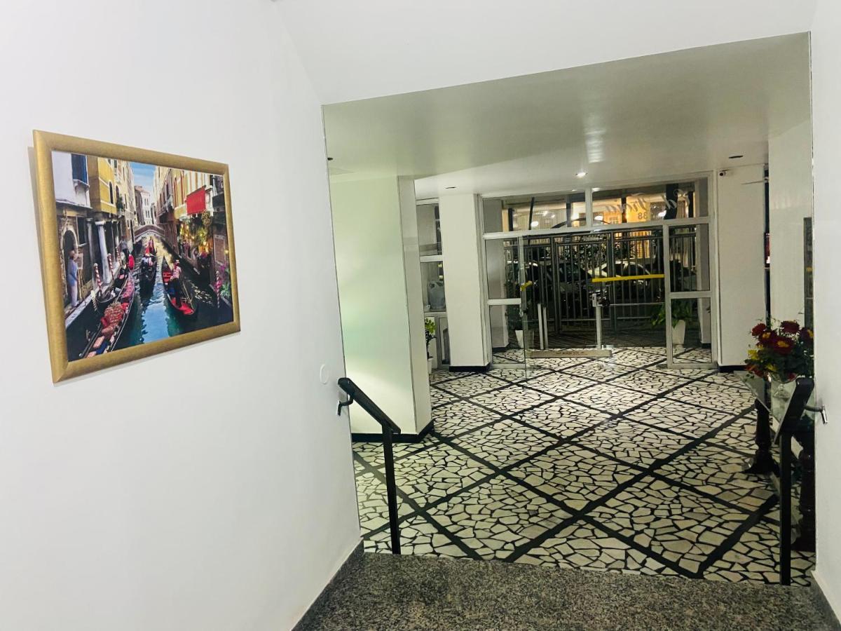 Copacabana: Beachfront Comfort With Netflix & Wi-fi *