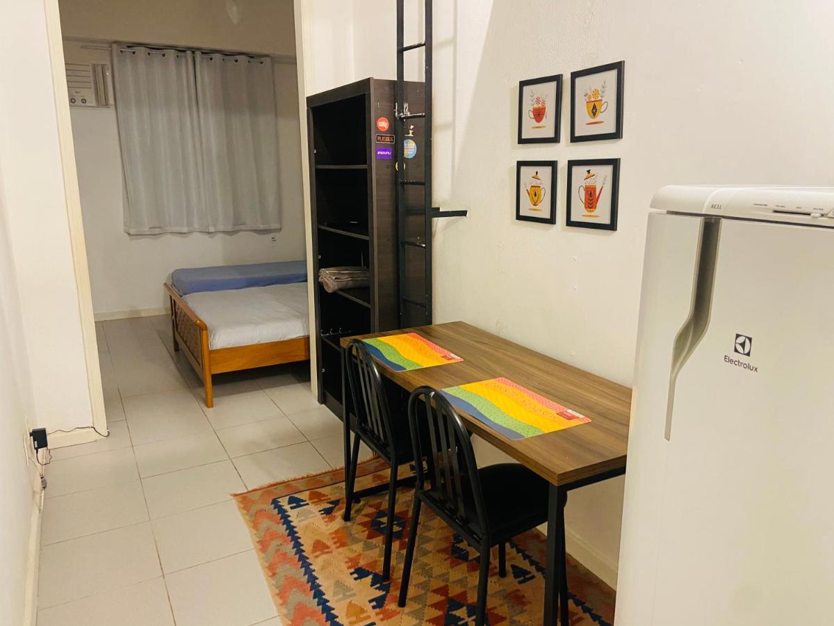 Copacabana: Beachfront Comfort With Netflix & Wi-fi Apartment