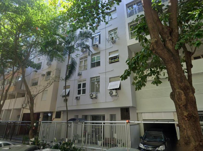Apartment Copacabana: Beachfront Comfort With Netflix & Wi-fi *